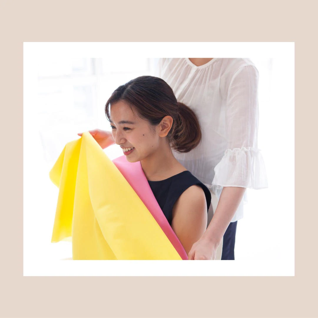 woman determining her signature colours